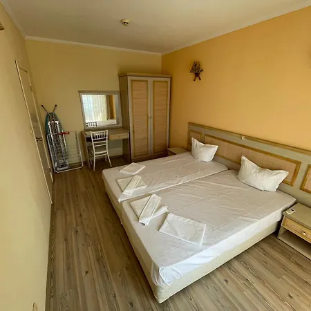 Apartament Charming 1 Bedroom In Sunny Słoneczny Brzeg