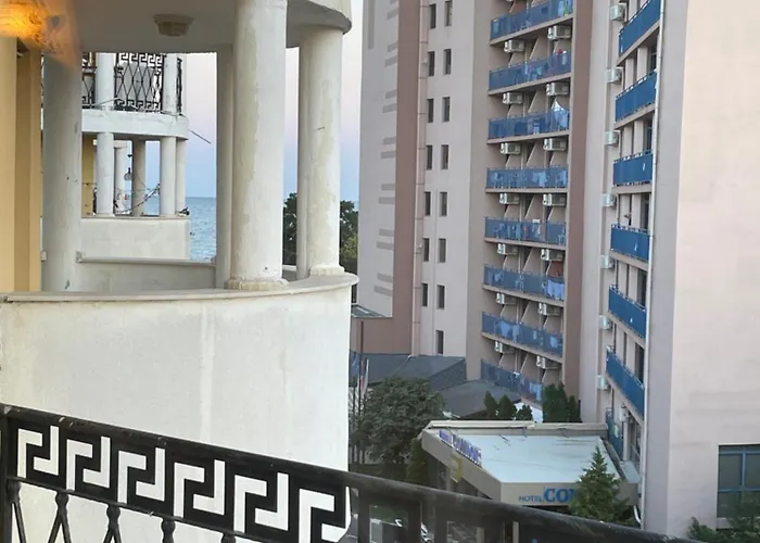 Apartament Charming 1 Bedroom In Sunny Słoneczny Brzeg