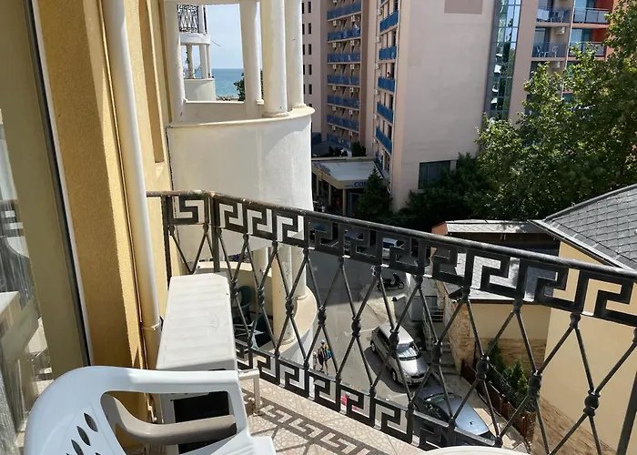 Charming 1 Bedroom In Sunny Apartament