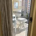 Charming 1 Bedroom In Sunny Apartman Napospart