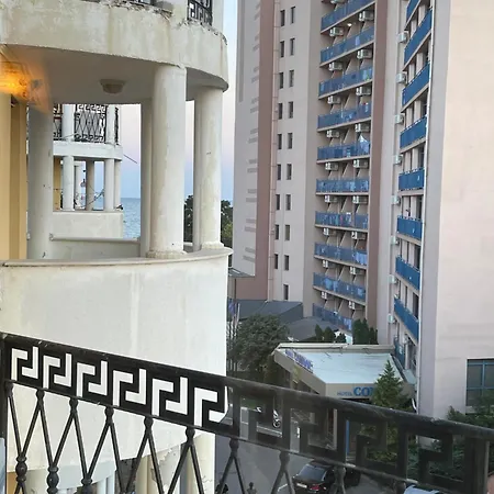 Apartment Charming 1 Bedroom In Sunny Slantschew brjag