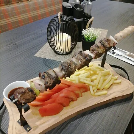 Charming 1 Bedroom In Sunny Slantschew brjag